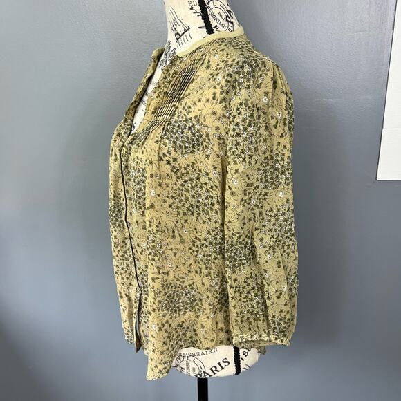 Fei lightweight golden yellow floral long sleeve v-neck button up blouse - Picture 11 of 11